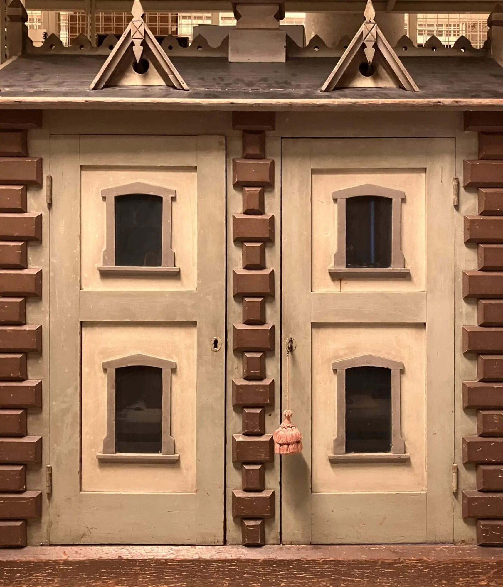 Art of the Dollhouse